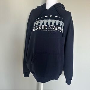 New Era Yankee Stadium Black Hoodie. Size Medium. Unisex.